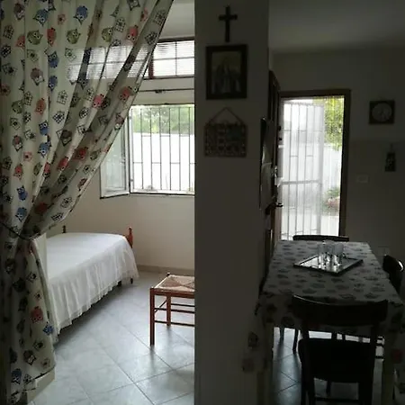 Casa Vittoria Vignacastrisi